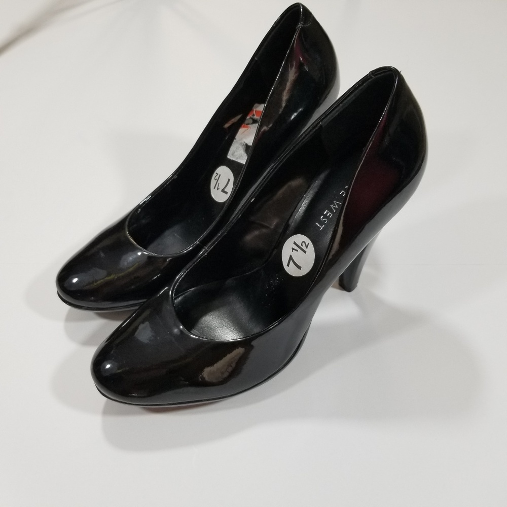 Nine West Black Patent Leather Heels 7.5